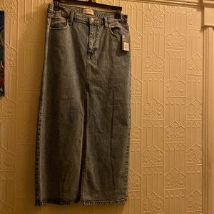 Universal Thread long skirt